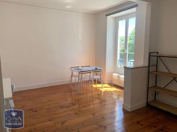 Appartement à louer 2 pièces 56.05m² Pau (64000)