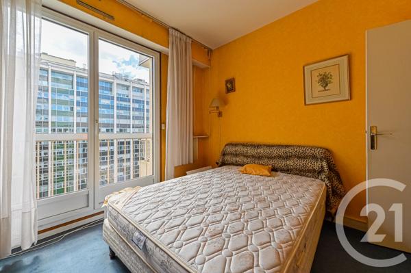 Appartement F2 à vendre  2 pièces - 47,75 m 2   PARIS  - 75012