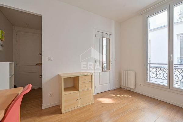 Appartement Paris 1 pièce(s) 15.37m2