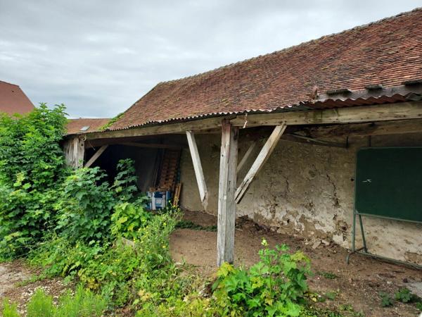 Maison à vendre    1 pièce •  Jouy-le-Châtel