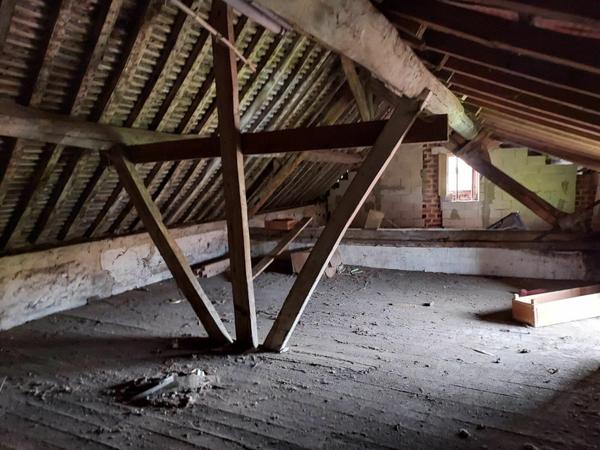 Maison à vendre    1 pièce •  Jouy-le-Châtel