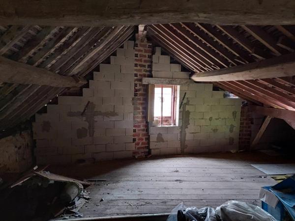 Maison à vendre    1 pièce •  Jouy-le-Châtel