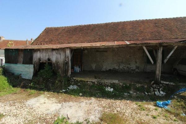 Maison à vendre    1 pièce •  Jouy-le-Châtel