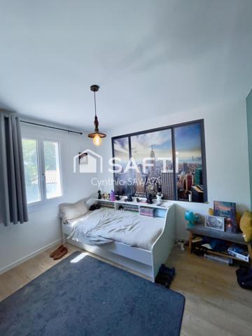 Superbe maison au calme sur belle parcelle avec piscine, garage, ateliers et dépendance T2