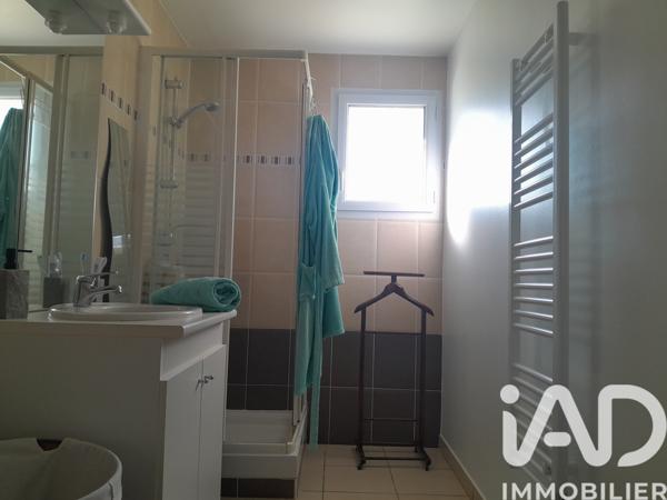 Maison à vendre 4 pièces 96 m² Saint Aulaye-Puymangou