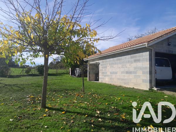 Maison à vendre 4 pièces 96 m² Saint Aulaye-Puymangou