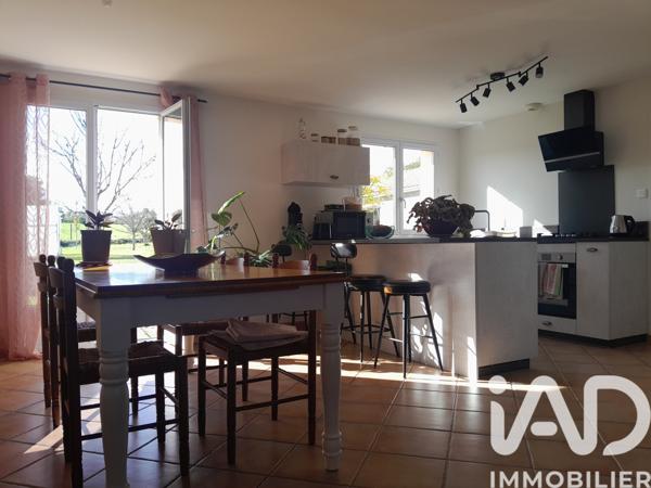 Maison à vendre 4 pièces 96 m² Saint Aulaye-Puymangou