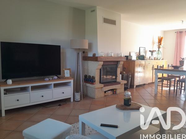Maison à vendre 4 pièces 96 m² Saint Aulaye-Puymangou
