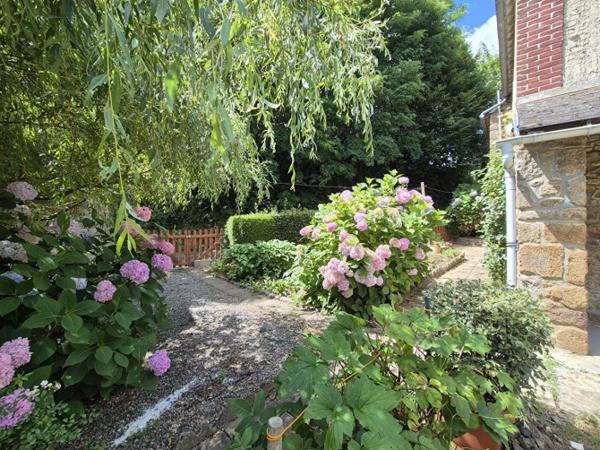 Maison entre Domfront et Lassay-les-Châteaux
