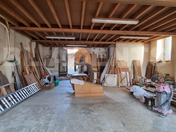 Local 79m², centre Bourg EPOISSES