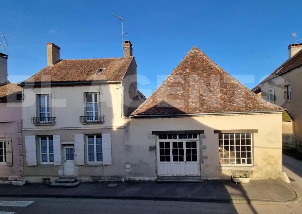 Local 79m², centre Bourg EPOISSES