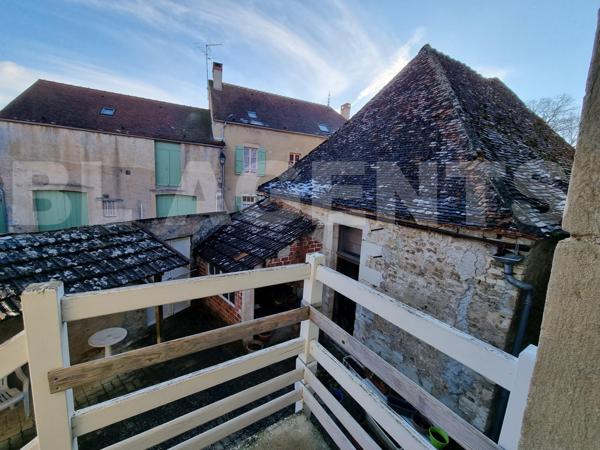 Local 79m², centre Bourg EPOISSES