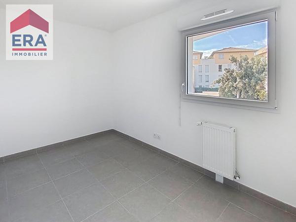 A VENDRE  MARSEILLE 13013 ST JEROME APPARTEMENT TYPE4 AVEC ,BALCON,PLACES DE PARKING.