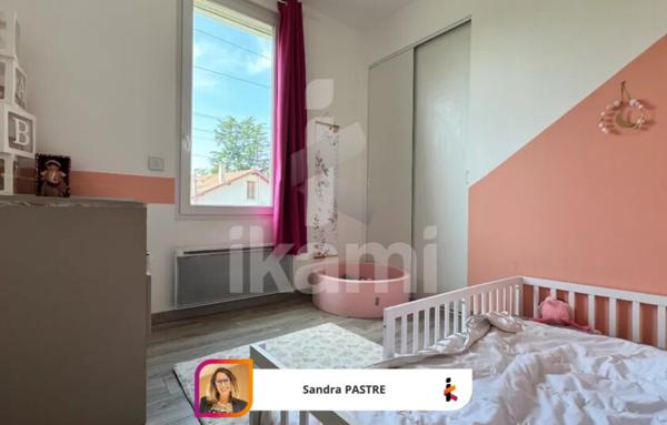 Maison familiale environ 150 m2, 6 pièces avec garage et piscine