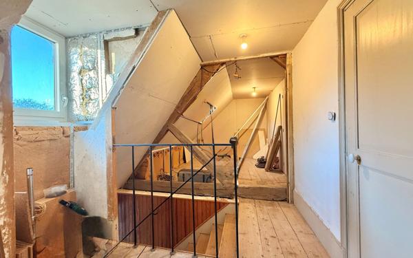 Maison à vendre    4 pièces •  Pontailler-sur-Saône