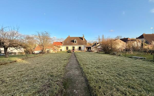 Maison à vendre    4 pièces •  Pontailler-sur-Saône