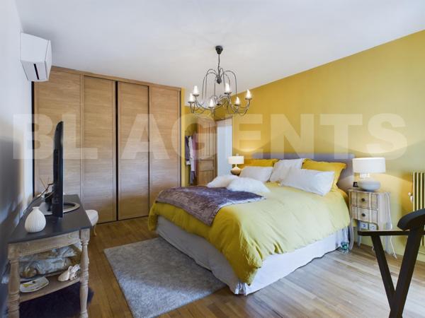 EXCEPTIONNEL CORP DE FERME ENTIEREMENT RENOVE