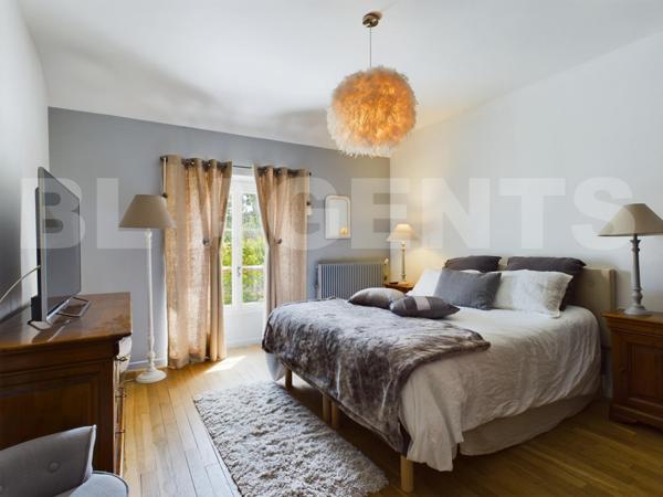 EXCEPTIONNEL CORP DE FERME ENTIEREMENT RENOVE