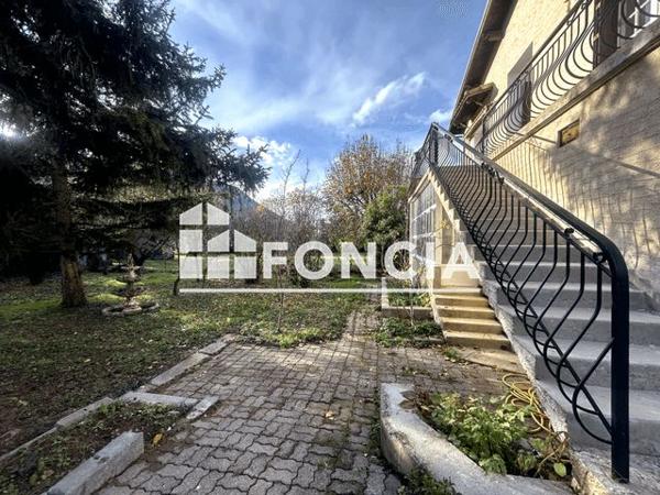 À vendre Maison 3 pièces 125 m² - Laragne-montéglin 05300