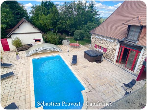 Dpt Dordogne (24), à vendre 11 pièces proche Thiviers (24) propriété de 325 m², terrain 22200 m², dépendance, piscine.