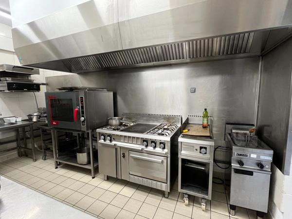 Fonds de commerce Restaurant-Bar à PERRECY LES FORGES (71) avec grand appartement de fonction