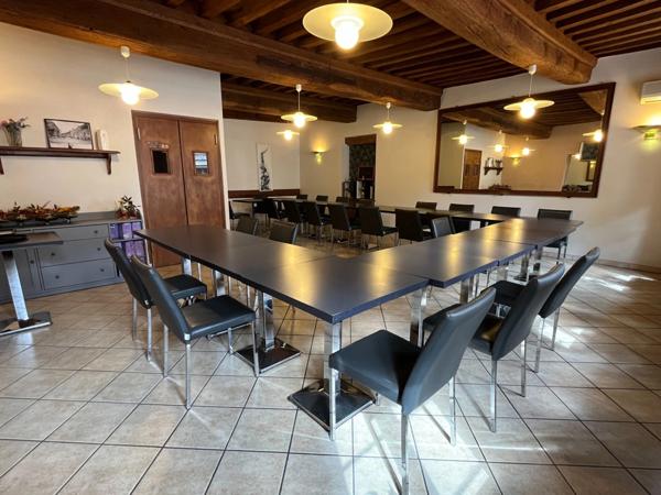 Fonds de commerce Restaurant-Bar à PERRECY LES FORGES (71) avec grand appartement de fonction