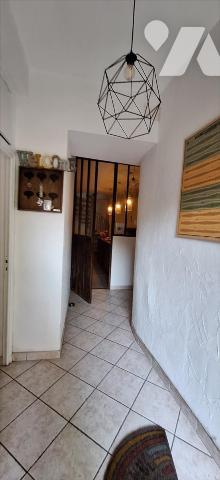 VIC-FEZENSAC, centre ville maison de maître de 300m² cour et terrasse.