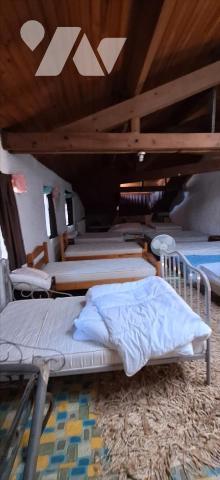 VIC-FEZENSAC, centre ville maison de maître de 300m² cour et terrasse.