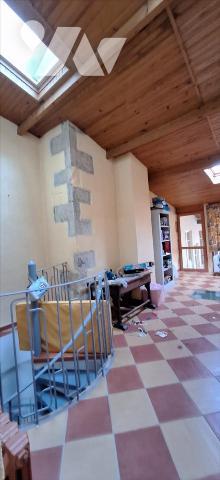 VIC-FEZENSAC, centre ville maison de maître de 300m² cour et terrasse.