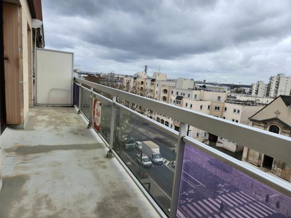 Appartement à vendre    1 pièce • 29,69 m2 Le Bourget