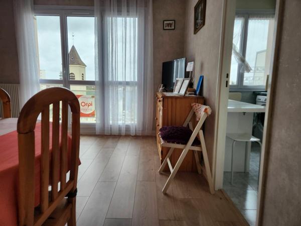 Appartement à vendre    1 pièce • 29,69 m2 Le Bourget