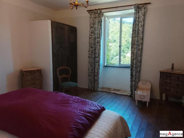 Maison à SAINT-ETIENNE-VALLEE-FRANCAISE, 48330 - 8 pièces 215m²