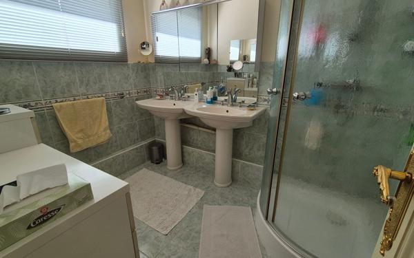 Maison à vendre    7 pièces • 187 m2 Saint-Pierre-lès-Elbeuf