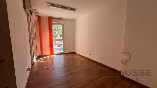 172 m² – 1er étage entier – bureaux + potentiel 3 logements