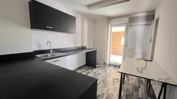 172 m² – 1er étage entier – bureaux + potentiel 3 logements