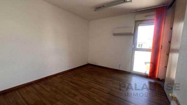 172 m² – 1er étage entier – bureaux + potentiel 3 logements