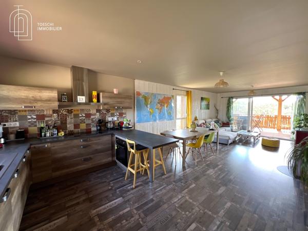 Toeschi Immobilier vous propose cette charmante maison en bois