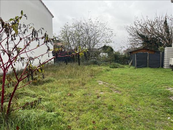 Terrain à vendre |  Blanquefort |  201 m²