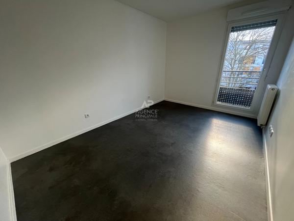 Appartement Saint Ouen L Aumone 3 pièce(s) 67.90 m² €232 000 ** - Référence 11132