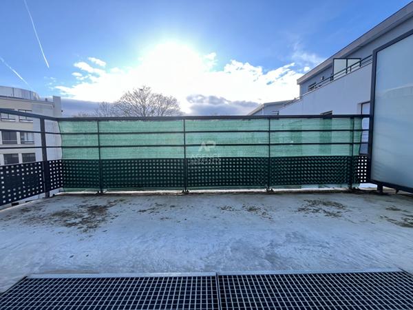 Appartement Saint Ouen L Aumone 3 pièce(s) 67.90 m² €232 000 ** - Référence 11132