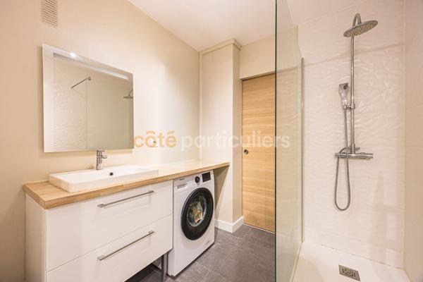 Vente
                Appartement62 m² - 3 Pièces -
                    NANTES (44000)