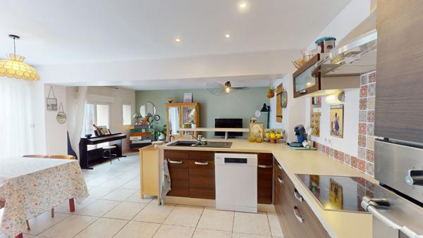 À vendre Maison de ville à Saint-Jean-de-Braye, proche des commerces, écoles et transports