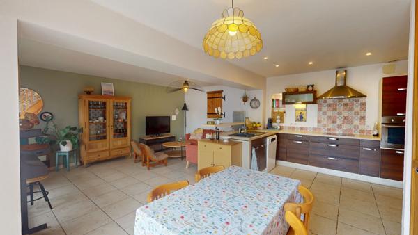 À vendre Maison de ville à Saint-Jean-de-Braye, proche des commerces, écoles et transports
