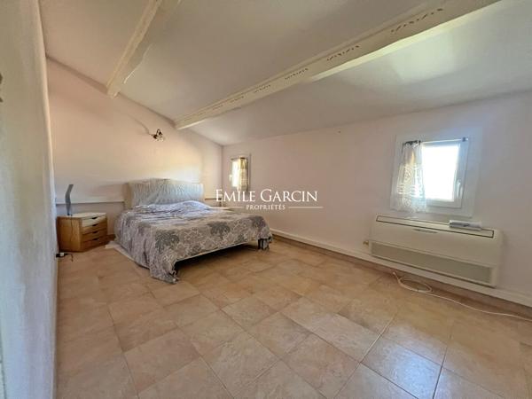 A vendre - Maison familiale - Les Angles - jardin arboré - terrain piscinable - proche Avignon