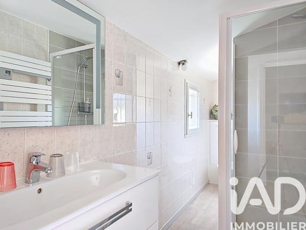 Maison à vendre 5 pièces 133 m² Saint-Médard-en-Jalles