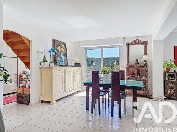 Maison à vendre 5 pièces 133 m² Saint-Médard-en-Jalles