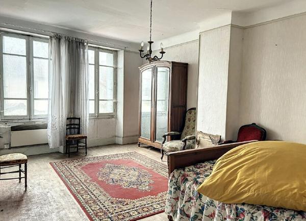 Maison à vendre    6 pièces •  Laferté-sur-Aube