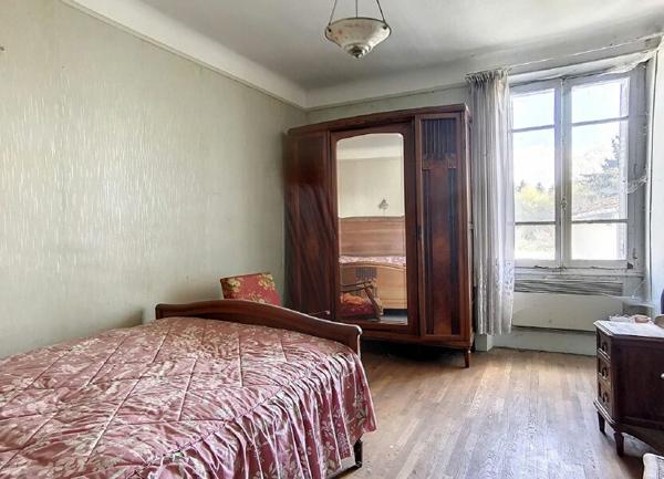 Maison à vendre    6 pièces •  Laferté-sur-Aube