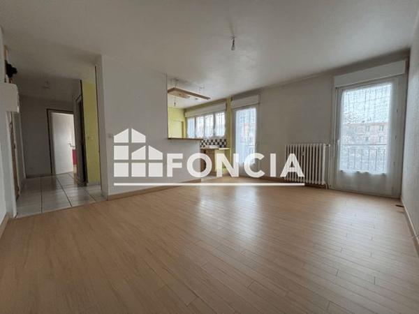 À vendre Appartement 2 pièces 50 m² - Laval 53000