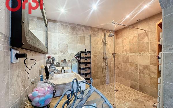 Maison à vendre    6 pièces • 156 m2 Saint-Mandrier-sur-Mer